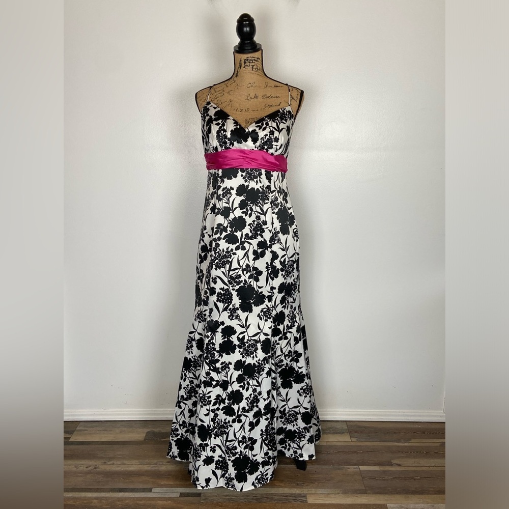 Betsy Adam By Linda Bernel Satin Floral Gown Dress Size‎ 14 Babydoll Black White
